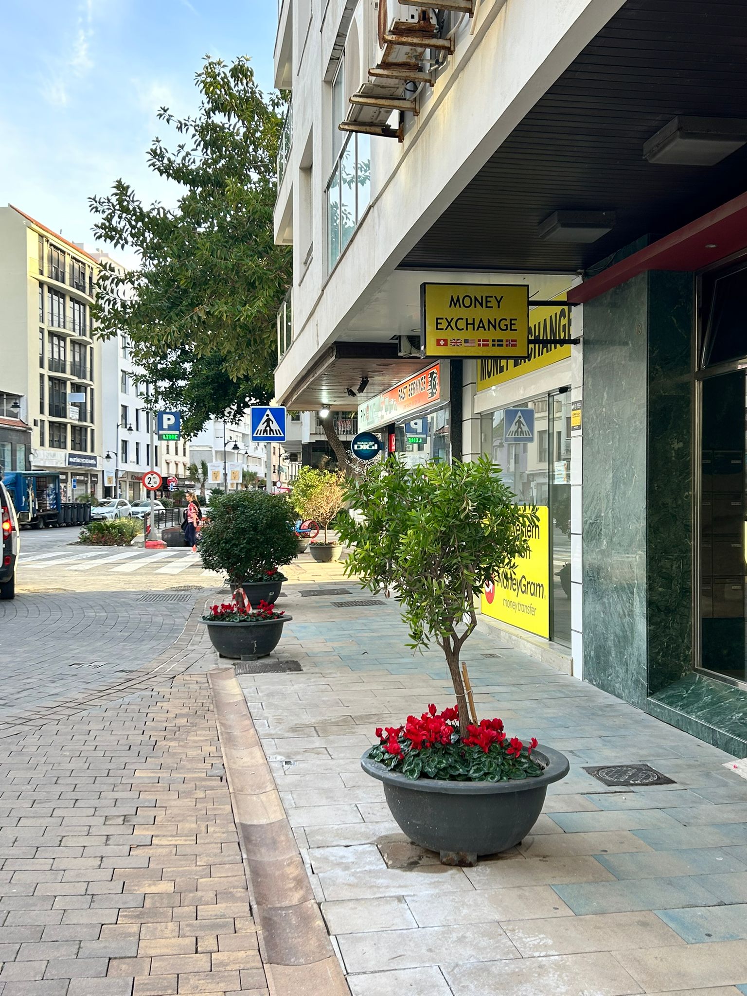 envio de dinero en estepona y marbella